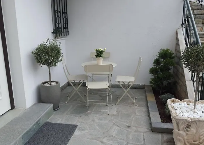 Elia Cozy House